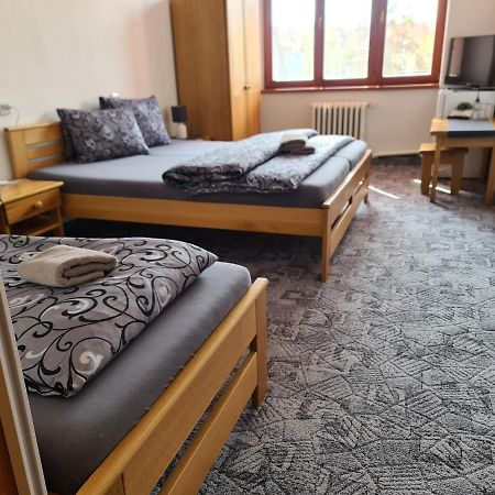 Hotel Koruna Rožnov pod Radhoštěm Εξωτερικό φωτογραφία