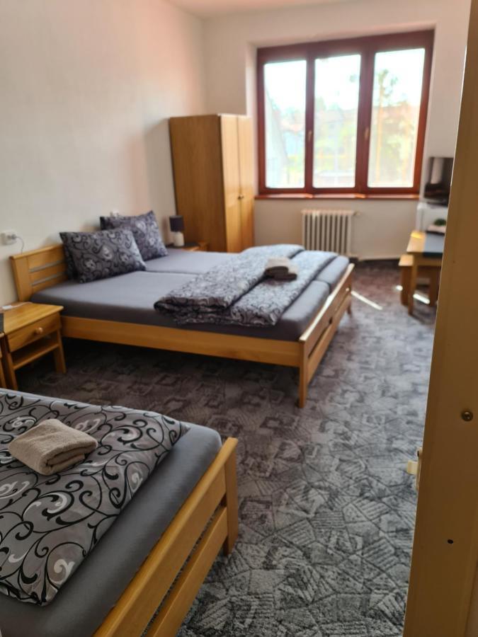 Hotel Koruna Rožnov pod Radhoštěm Εξωτερικό φωτογραφία