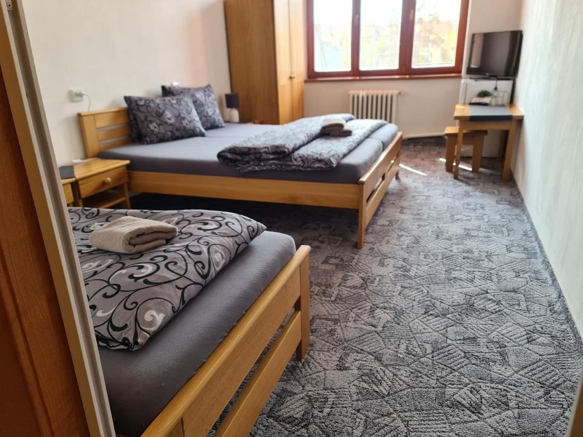 Hotel Koruna Rožnov pod Radhoštěm Εξωτερικό φωτογραφία