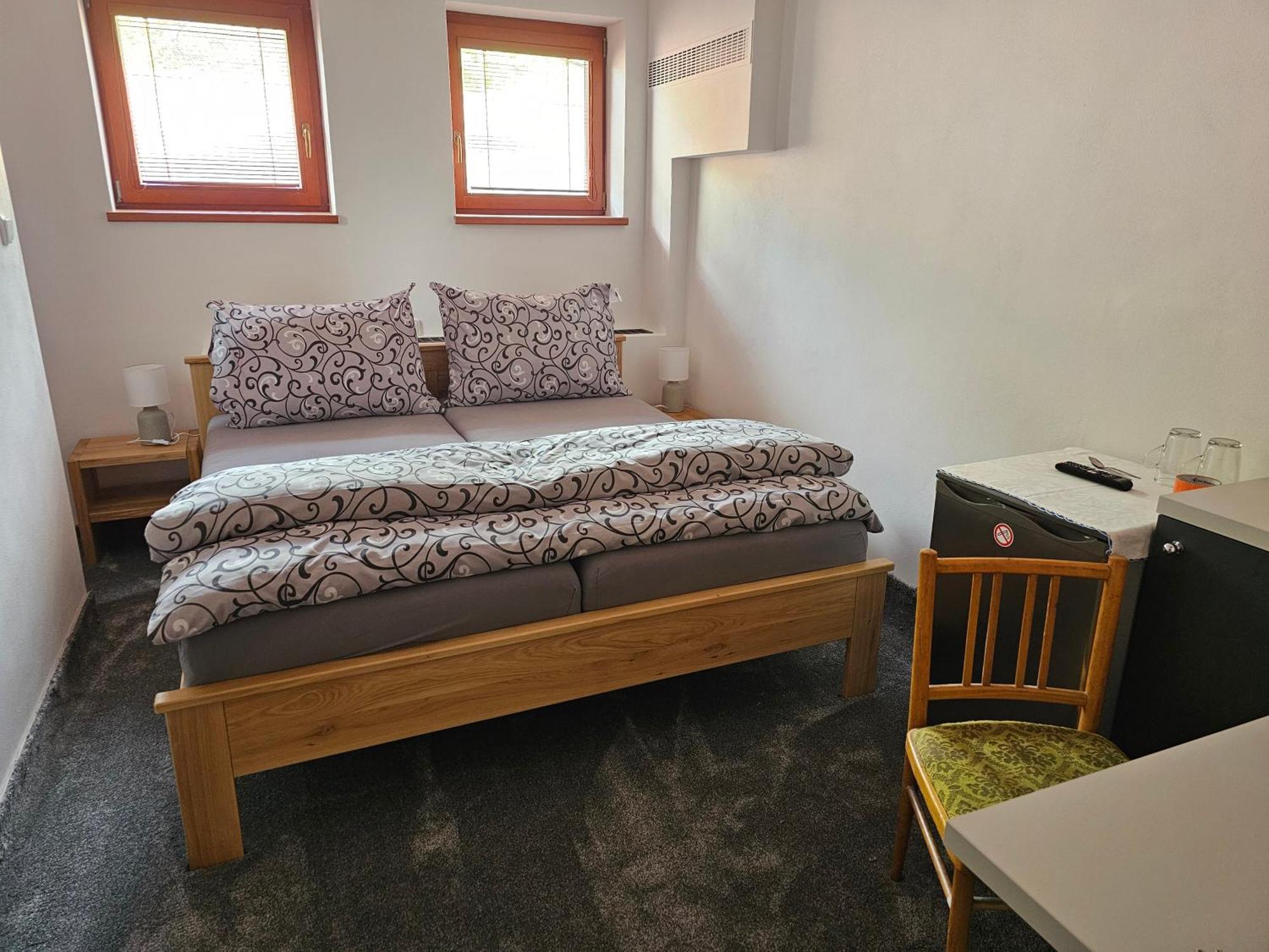 Hotel Koruna Rožnov pod Radhoštěm Εξωτερικό φωτογραφία