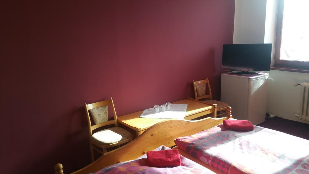 Hotel Koruna Rožnov pod Radhoštěm Δωμάτιο φωτογραφία