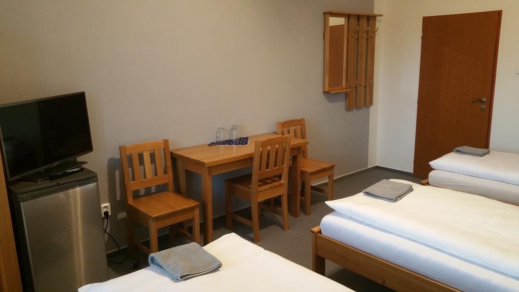 Hotel Koruna Rožnov pod Radhoštěm Δωμάτιο φωτογραφία