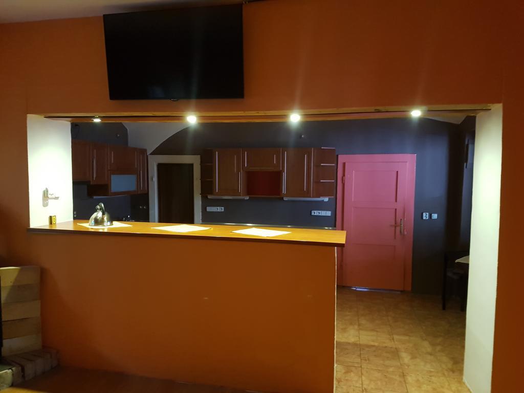 Hotel Koruna Rožnov pod Radhoštěm Εξωτερικό φωτογραφία