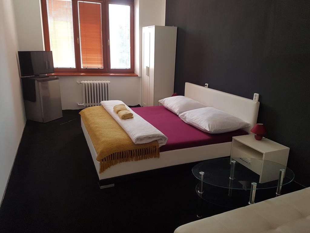 Hotel Koruna Rožnov pod Radhoštěm Εξωτερικό φωτογραφία
