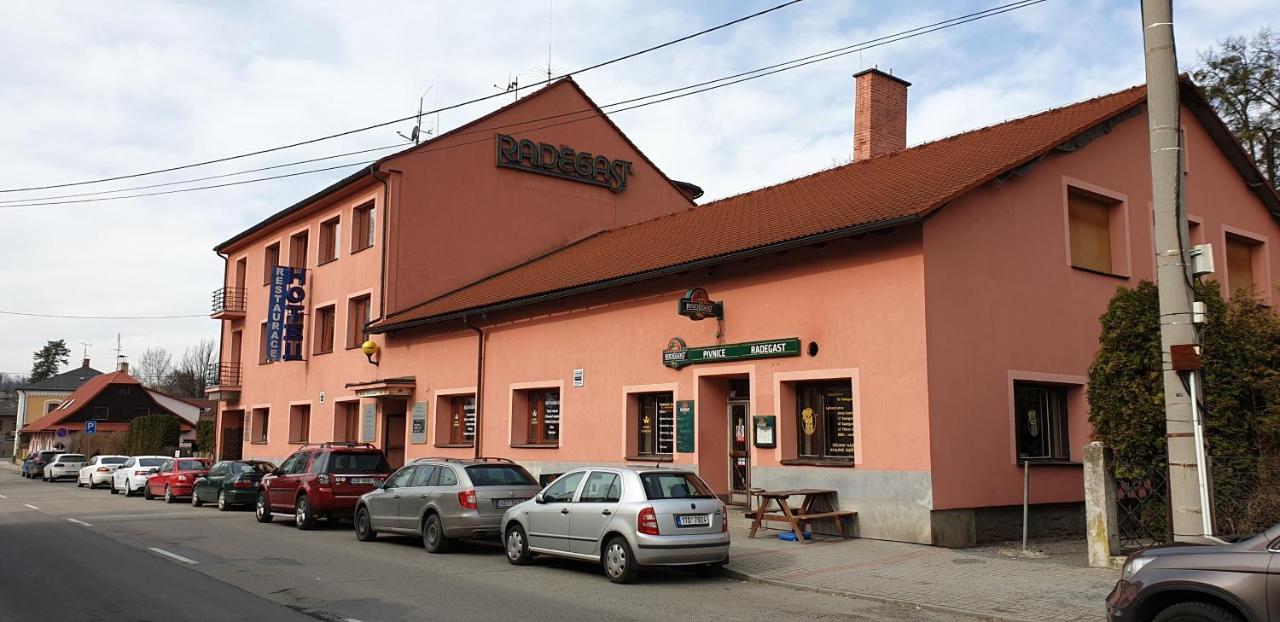 Hotel Koruna Rožnov pod Radhoštěm Εξωτερικό φωτογραφία